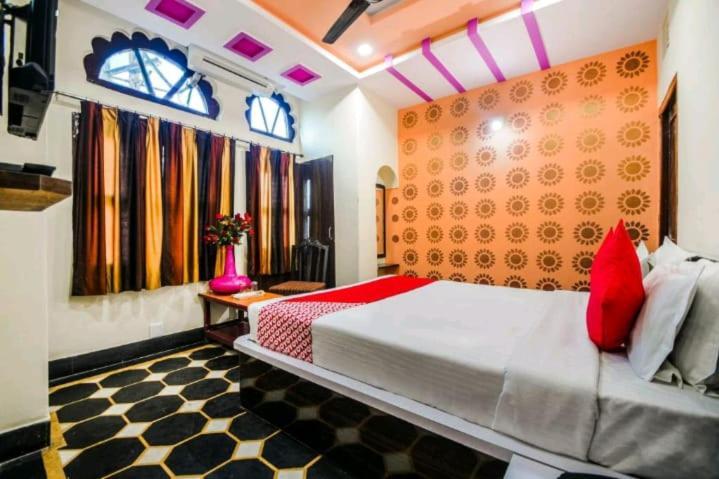 Hotel Hari Home Удайпур Екстериор снимка